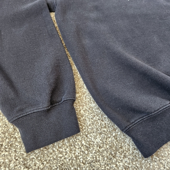 LIKE NEW Black Crewneck Sweatshirt "Black is My Happy Color" Unisex Size M - Picture 7 of 13